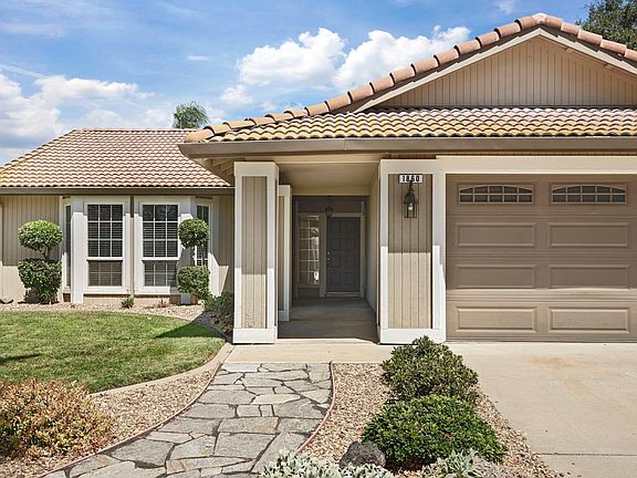 5th image of 1860 Bristlecone Dr