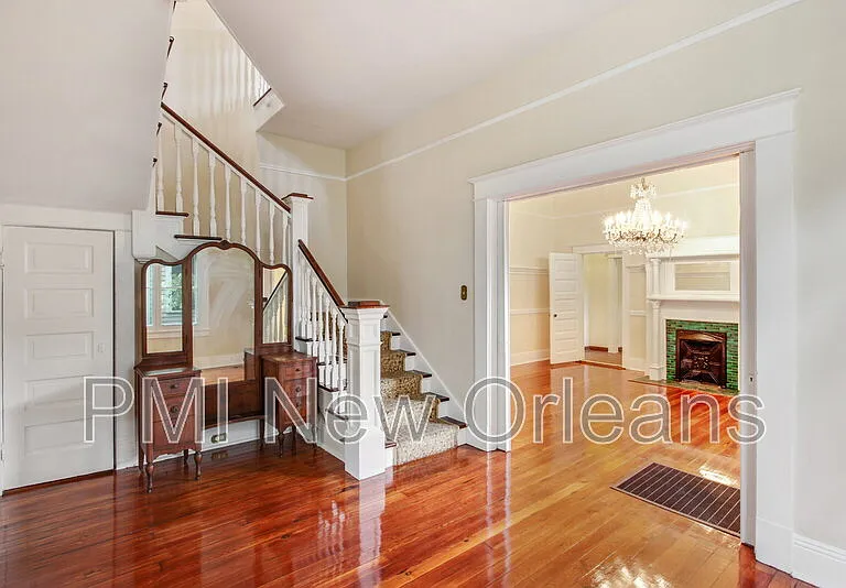 810 Pine St — Photo 3