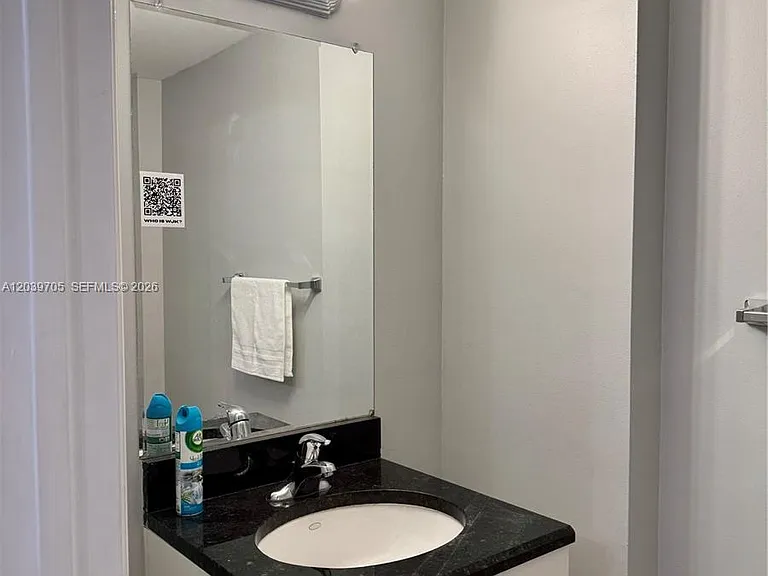 3339 Virginia St #105 — Photo 8
