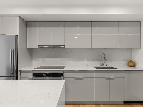 large kitchen with lots of cabinet storage