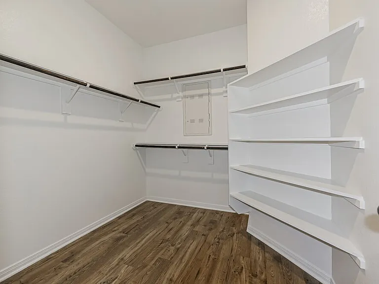 16427 Honeysuckle Hill Dr — Photo 14