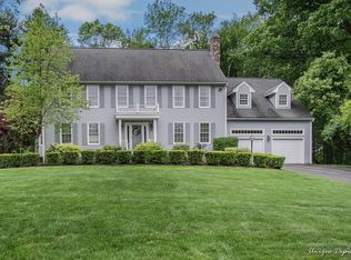 11 Avery Ln, Andover, MA 01810
