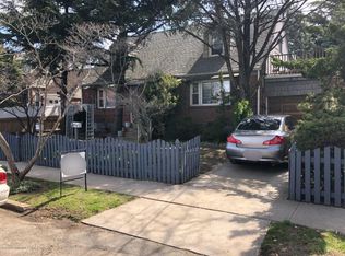 13933 230th Pl, Springfield Gardens, NY 11413
