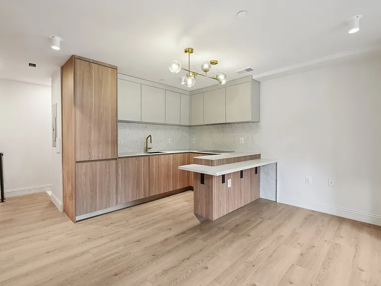 23 Logan Cir NW #1 — Photo 4
