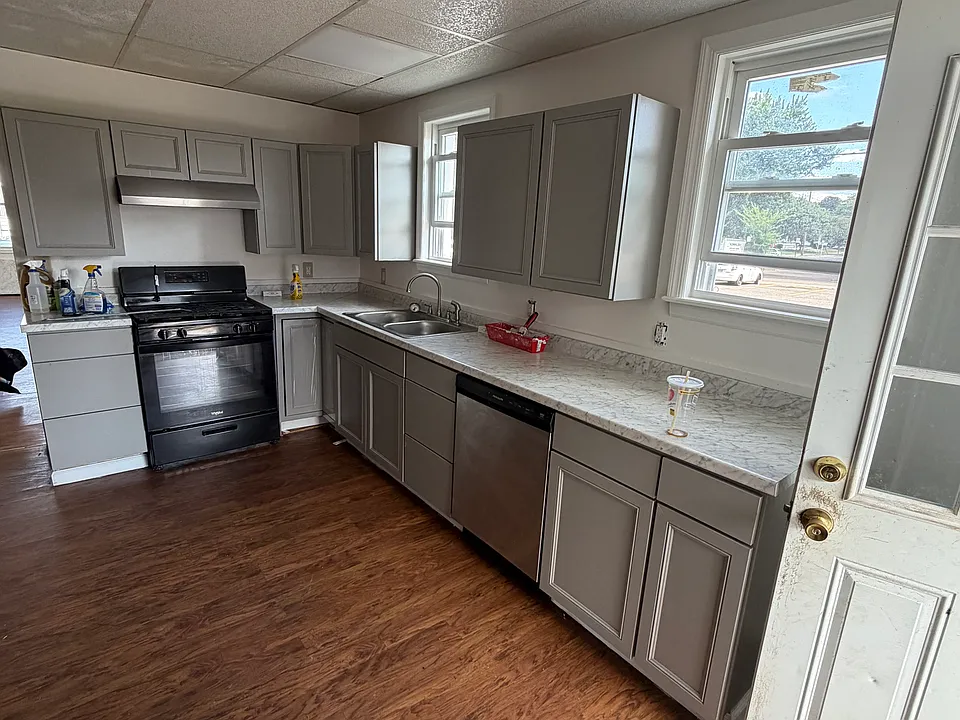 28 Price St #28