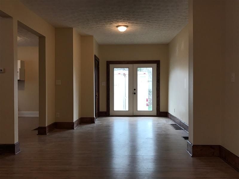 1st image of 605 Washington Ave