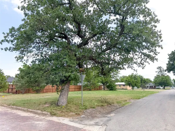 1111 W 9th St, Cisco, TX 76437