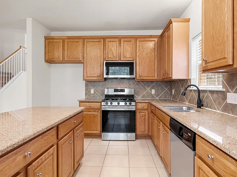 9400 Billingham Trl — Photo 9