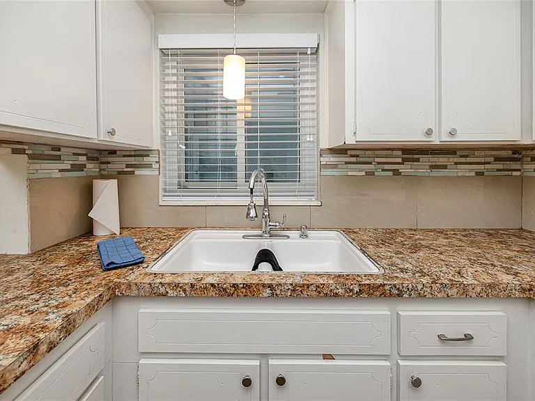 4340 37th St S #6 — Photo 5