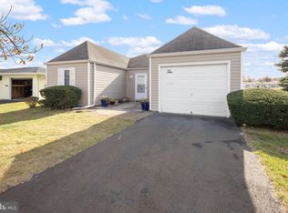 10 Lowell Ct, Brick, NJ 08724