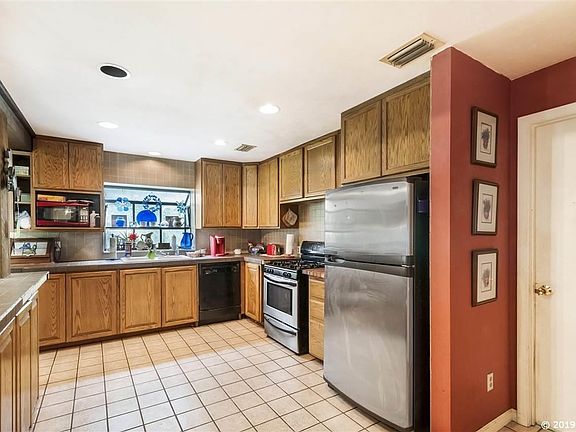 3rd image of 11501 SE 21st Ave