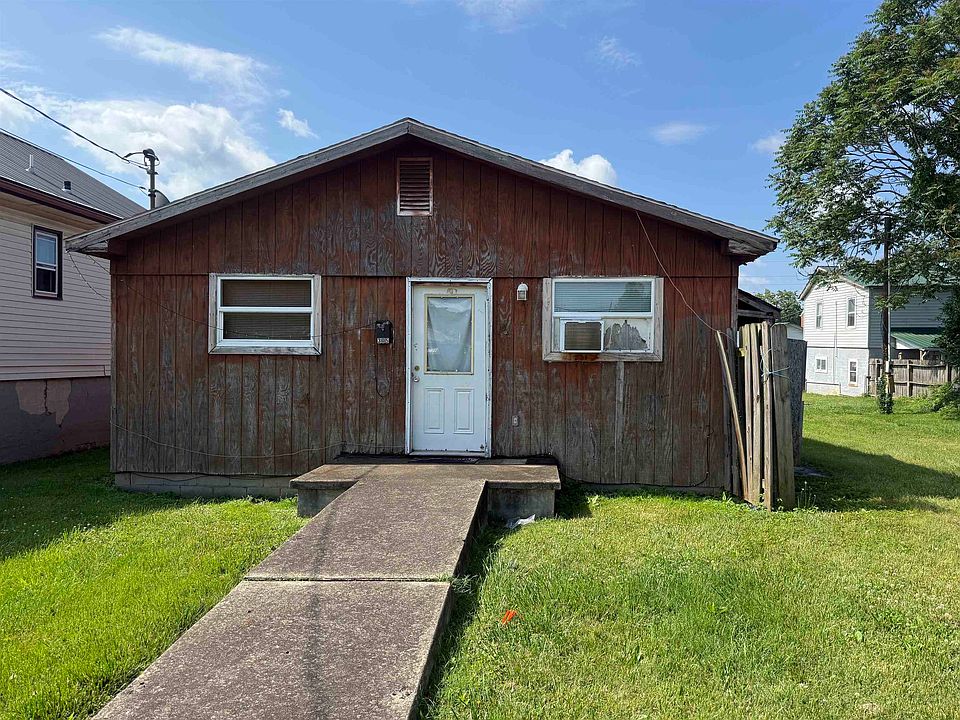 1st image of 305 35th St