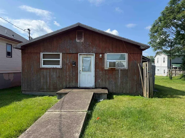 305 35th St, Catlettsburg, KY 41129