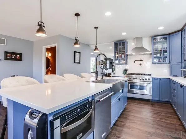 8125 Whelan Dr, San Diego, CA 92119