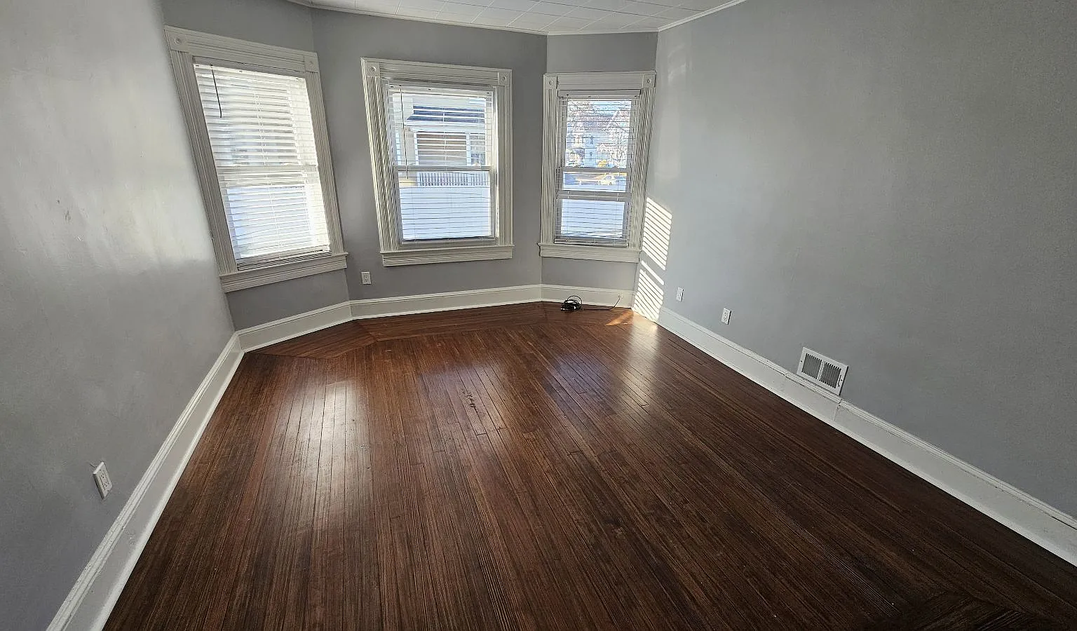2 bed, $2,500 — Photo 3
