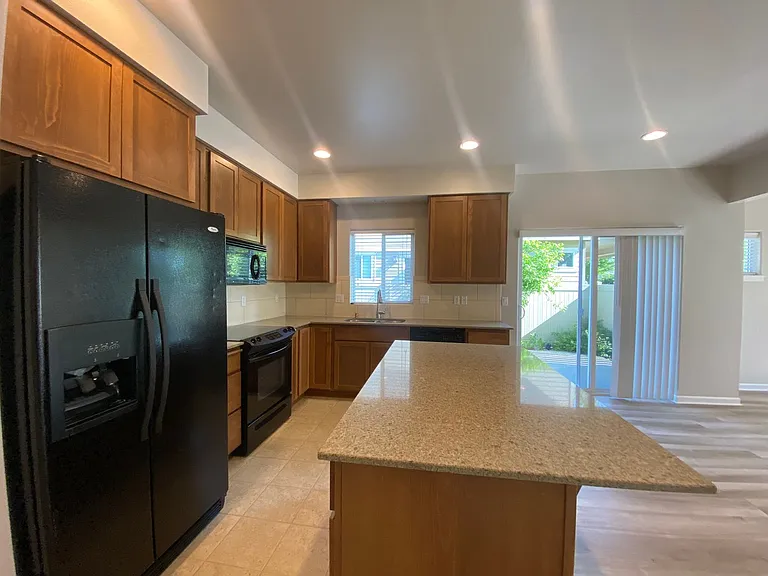 2130 N Country Vista Blvd — Photo 9