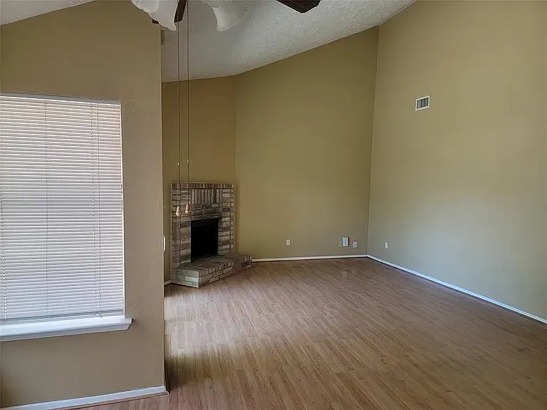 19207 Cypress Canyon Dr — Photo 7