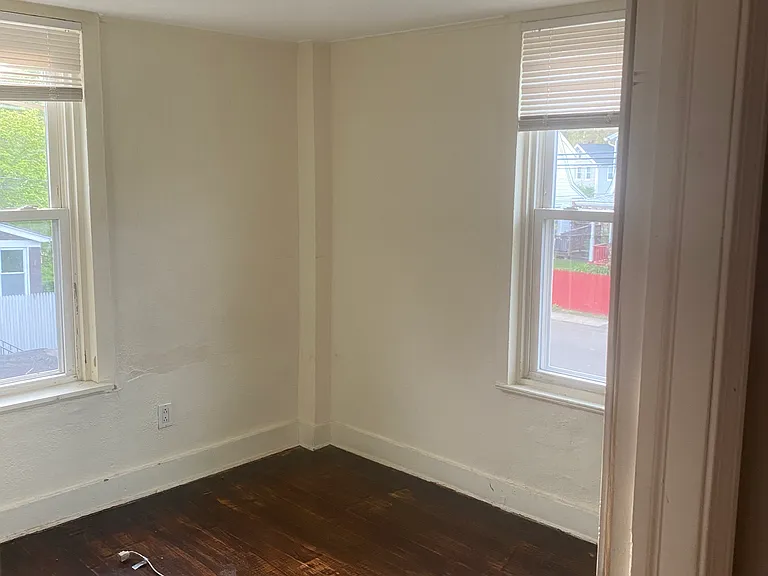 2 Secon Floor Norwalk Ct — Photo 3