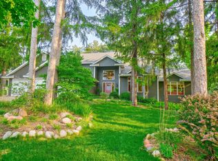 1005 Spruce Dr, Hudson, WI 54016