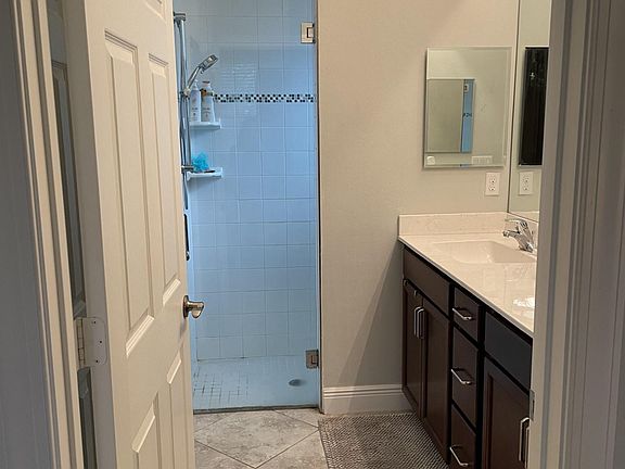 2nd image of 2221 Timberlake Cir