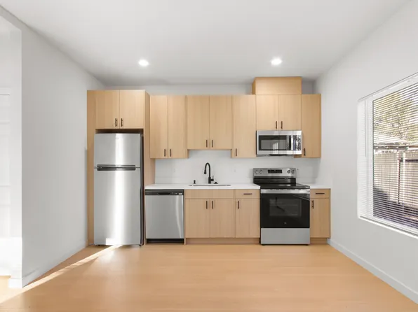 219 B St #B, Roseville, CA 95678