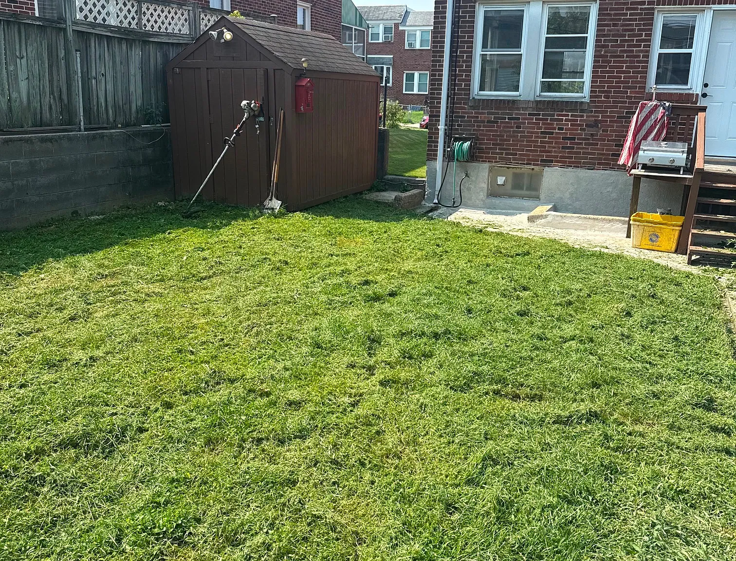 4 bed, 1.5 bath, 1240 sqft, $2,399 — Photo 2