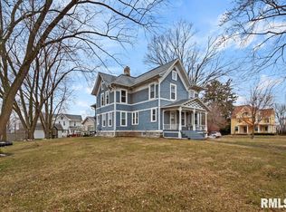 505 W 7th St, Tipton, IA 52772