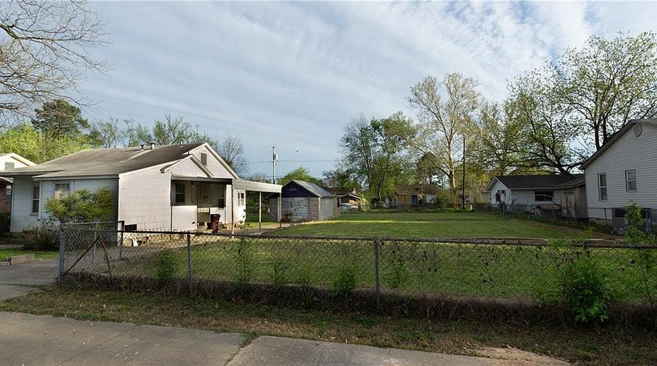 2nd image of 3908 Johnson St