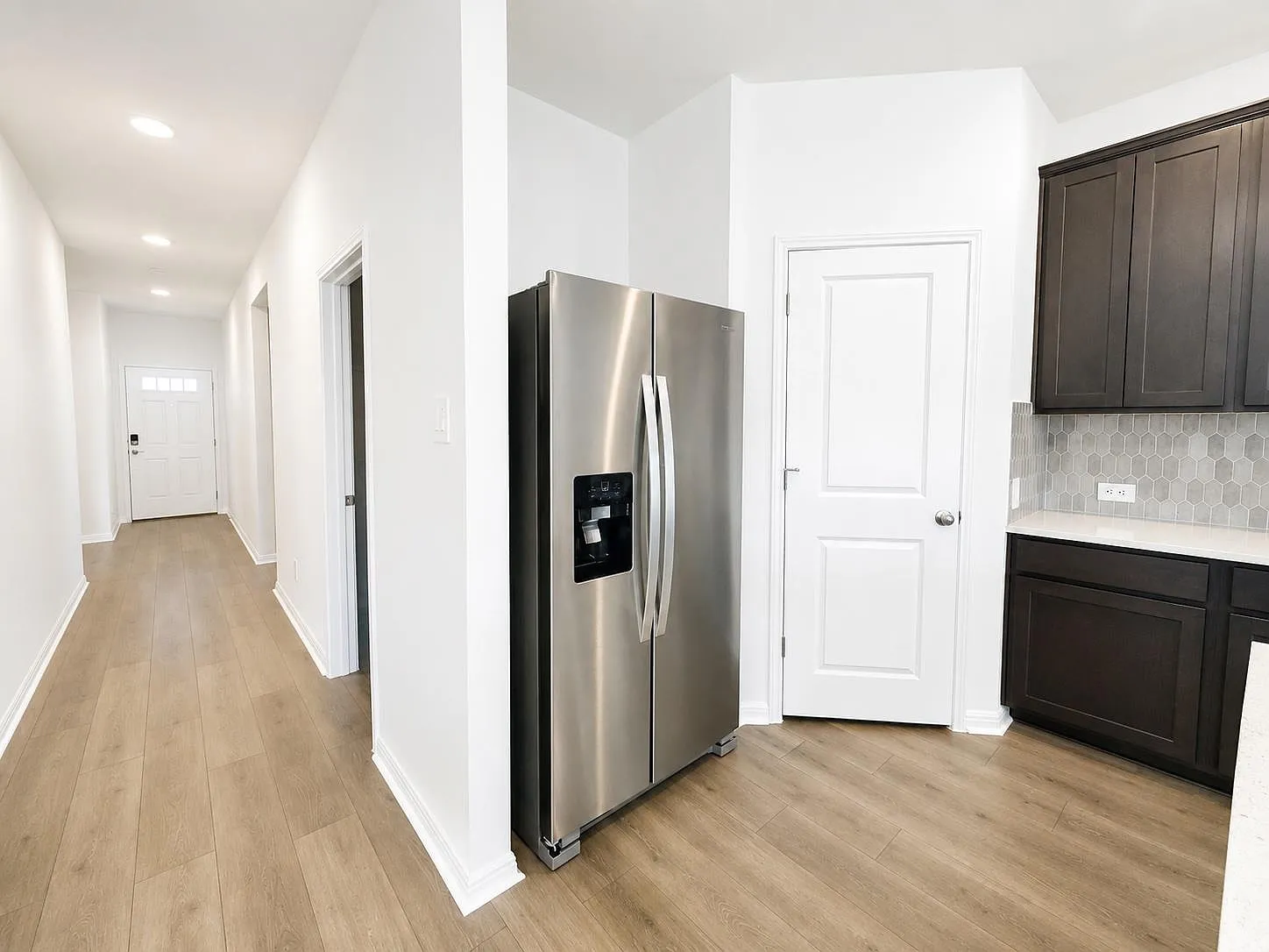 4 bed, 2.0 bath, 1688 sqft, $1,995 — Photo 3