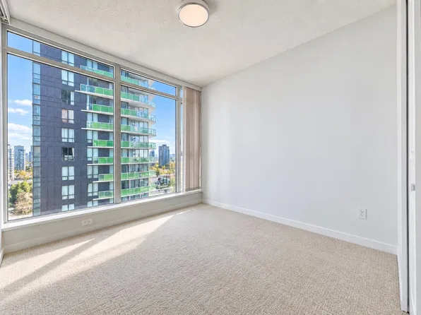 6700 Dunblane Ave #1003, Burnaby, BC V5H 3K6