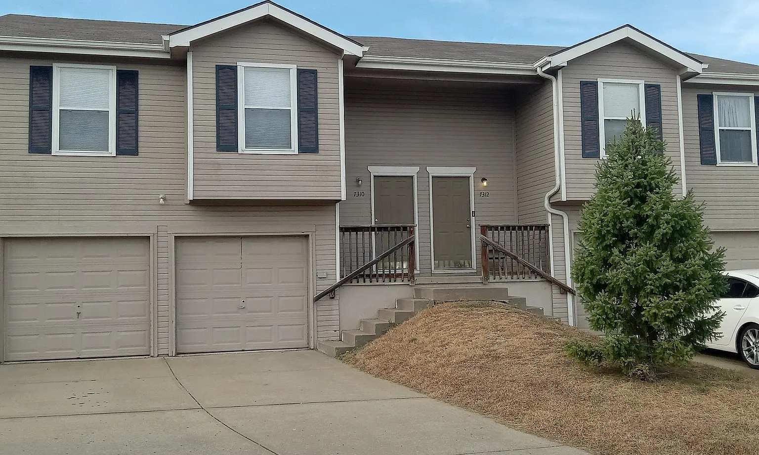 3 bed, 2.5 bath, 1646 sqft, $1,695 — Photo 1