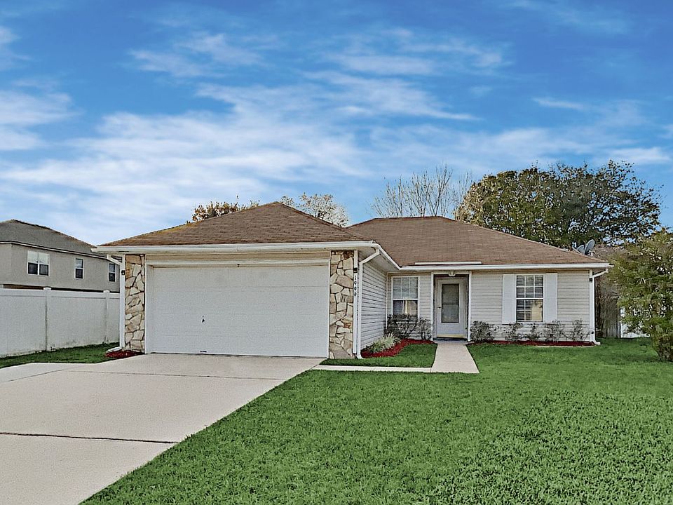 1st image of 1999 Willesdon Dr W