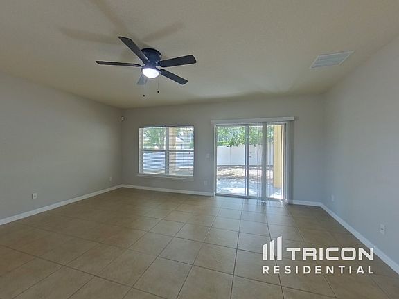 3rd image of 11053 Lemay Dr