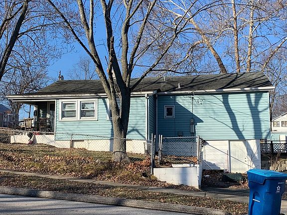 2nd image of 9525 Trescott Ave