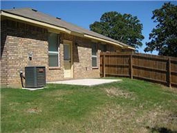 5th image of 2408 Wood River Pkwy