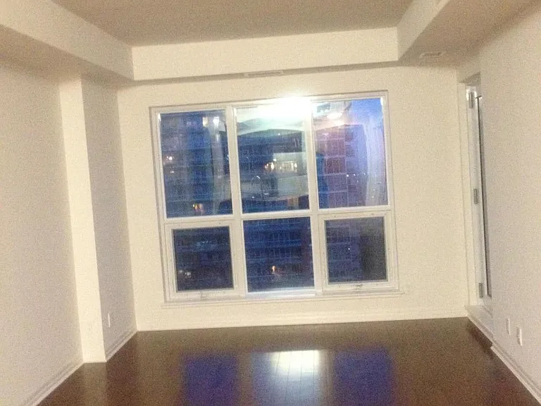 242 Rideau St #1805 — Photo 8