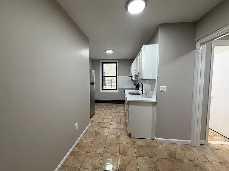 152 S Harrison St #4H — Photo 8