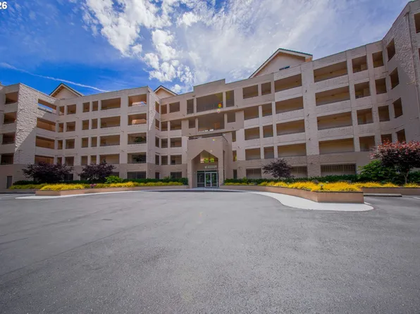 6605 W Burnside Rd Unit 120, Portland, OR 97210
