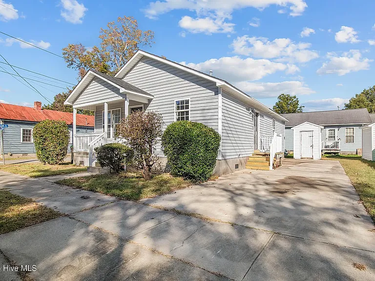 1216 Walt Bellamy Dr — Photo 2