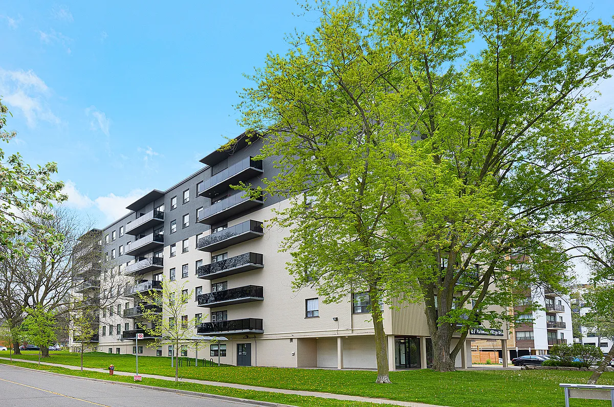 67 Parkwoods Village Dr. — Photo 4