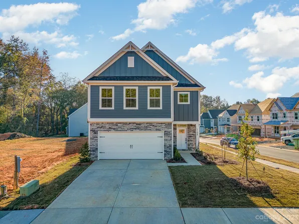 1106 Simfield Valley Ct, Matthews, NC 28105