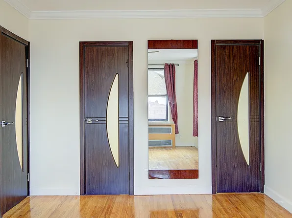 100-25 Queens Boulevard image 27 of 40