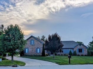 624 Hacienda Pl, Greenwood, IN 46143