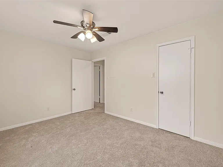 422 Willow Vista Dr — Photo 30