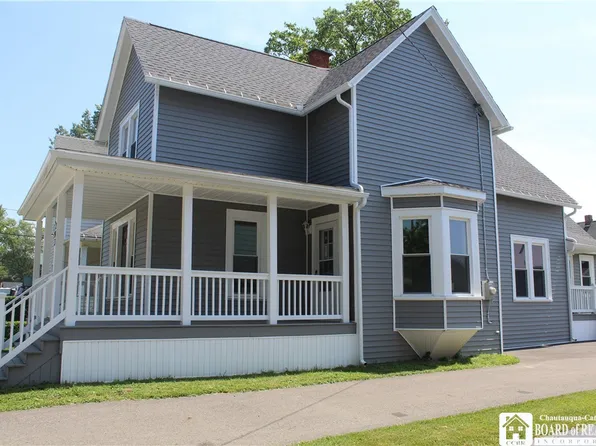 243 Lincoln Ave, Dunkirk, NY 14048