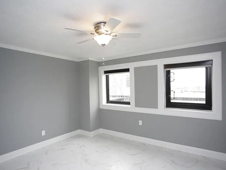 Plaza House — Photo 9