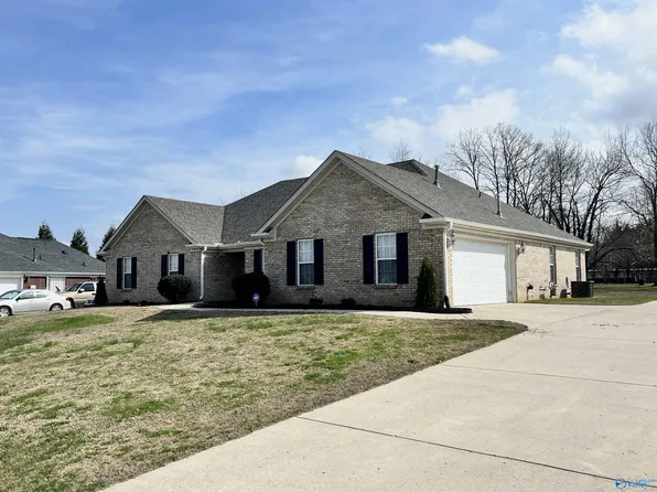 202 Rivershore Dr, Huntsville, AL 35811