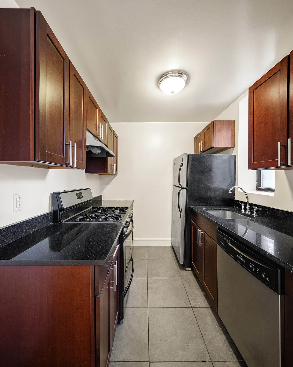 Building Photo - 25 Lafayette Ave #3E