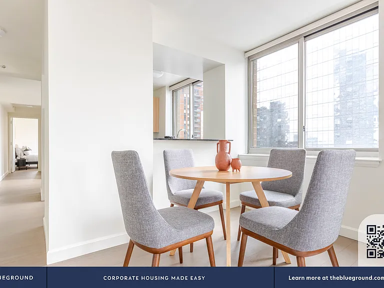 561 10th Ave #21D — Photo 5