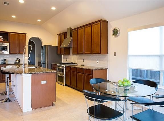 5th image of 11744 Kingsville Dr